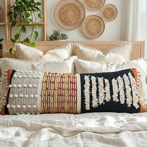 Housse de coussin lombaire en coton rayé style bohème, coussin décoratif texturé tissé noir et blanc pour canapé et salon - Product Image 3