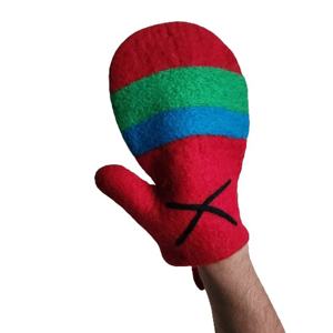 Elegantes mitones de fieltro hechos a mano de Nepal, accesorios elegantes para utensilios de cocina - Product Image 1