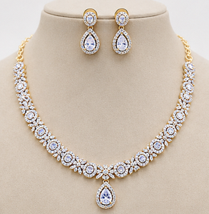 Parure Collier et Boucles d'Oreilles en Zircon Cubique Plaqué Platine, Coupe Poire, Bijoux Pendante Tendance Orelia Luxe pour Mariage Femme - Product Image 4