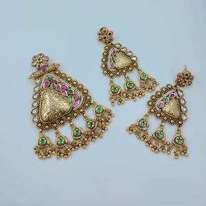 Gorgeous Pota Stone and Pearl Pendant <b>Set</b> for Women Traditional Ethnic <b>Jewellery</b> with Matching Earrings for Wedding - Product Image 1