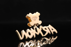 จี้สแตนเลสชุบเงินรูปแผนที่ดวงดาวจักรราศีประดับเพชรแบบกำหนดเองได้ - Product Image 3