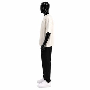 T-shirt unisexe surdimensionné en jersey de coton respirant, style streetwear, avec logo imprimé en lettres rouges et noires sur le devant, décontracté, à manches courtes et col rond - Product Image 3