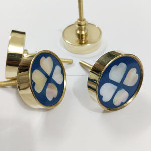 Boutons en laiton non taillés en nacre, accessoires de quincaillerie faits à la main de la meilleure qualité, boutons de tiroir et de porte de cuisine en laiton et nacre - Product Image 4