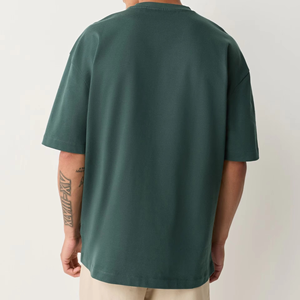 เสื้อยืดเปล่าผู้ชายทรงสลิม ผลิตแบบ OEM ขายส่ง ผลิตจากโพลีเอสเตอร์/คอตตอน แขนสั้น สไตล์ลำลอง สำหรับสกรีนโลโก้ตามสั่ง แห้งเร็ว - Product Image 2