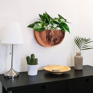 Macetero de Pared Metálico con Diseño Martillado para Decoración Interior y Exterior, Maceta Colgante de Hierro para Flores, Moderna para Hogar y Jardín - Product Image 4