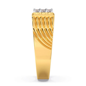 แหวนทองคำเหลืองประดับเพชรทรงสี่เหลี่ยมแบบคลัสเตอร์ - Product Image 3
