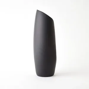 Florero Metálico Moderno Minimalista para Centro de Mesa, Florero de Diseño Hecho a Mano para Interiores de Hogar de Lujo - Product Image 4