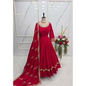 Robe de créateur pour femmes avec fantaisie Dupatta pour les fêtes - Product Image 3