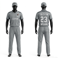 Uniforme de cricket pour hommes, 180 GSM, polyester interlock, beige marine, panneaux latéraux contrastés, sublimation, broderie, impression de logo personnalisée