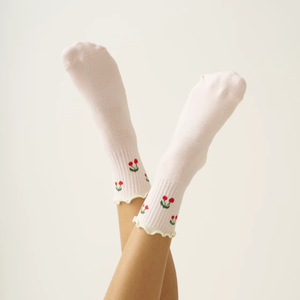 Chaussettes antidérapantes en coton à volants JZVINA avec motifs cerises mignons pour filles et femmes, idéales pour le yoga et le Pilates en intérieur (vente en gros) - Product Image 6