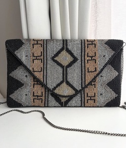Sacs messagers légers et de grande capacité pour femmes, de style bohème moderne indien, brodés à la main, ornés de perles, pour les soirées - Product Image 1