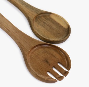 Bol de service rond en bois avec cuillères à salade, design minimaliste fait main pour les fêtes - Product Image 3