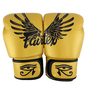 Guantes de Boxeo Muay Thai Fairtex Premium de Piel Sintética Dorada con Estampado Gráfico de Alas y Ojos para Entrenamiento y Sparring - Product Image 6