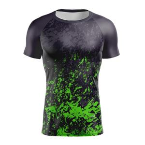 Camisa de compresión de manga corta para hombre Rashguard deportiva de secado rápido y poliéster con diseño personalizado de tu propia marca - Product Image 1
