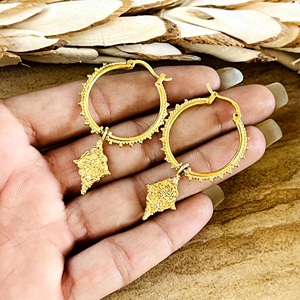 Pendientes de Aro de Latón Favoritos del Mercado, Joyería Tribal Dorada para Mujer, Pendientes de Aro con Textura Chapados en Oro de 18k para Venta al por Mayor/OEM/ODM - Product Image 5