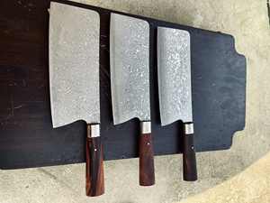 Nouveau couteau à pain dentelé en acier carbone Damas, fait main, écologique, avec coffret cadeau, du Vietnam - Product Image 5