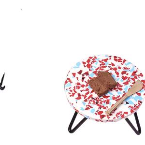 Support à gâteau en bois avec mélange de couleurs uniques en résine époxy, pieds en métal, rehausseur de dessert pour les célébrations, le service de thé et les fêtes élégantes - Product Image 1