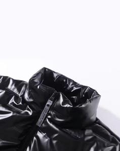 Veste matelassée noire à capuche et col montant pour homme, enduite de PU, imperméable, avec fermeture éclair, décontractée, pour l'hiver, en polyester épais - Product Image 4