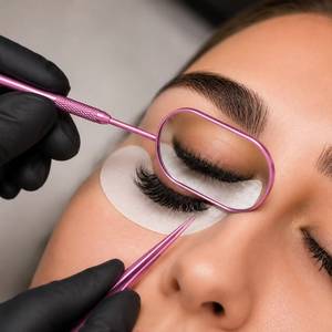 Miroir grossissant mural en forme de cœur avec poignée en acier inoxydable finition mate, accessoire de maquillage pour extension de cils - Product Image 3