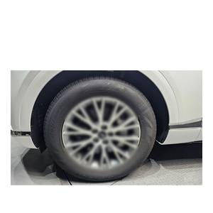 Genesis GV80 2.5T Gasolina 2WD 2024/5 con 11,194 km, Caja de Cambios Automática, Asientos de Cuero, Cámara Trasera, Volante a la Izquierda - Product Image 5