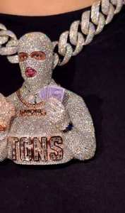 Pendentif personnalisé 3D pour homme en moissanite VVS, style Hip Hop, motif masque facial, motif argent glacé, breloque logo, bijoux Hip Hop - Product Image 4