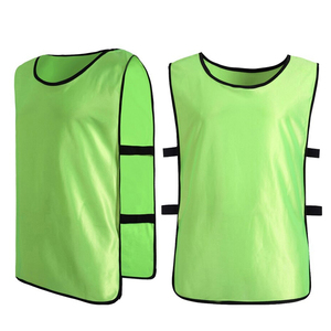 Pantalones Cortos de Entrenamiento de Fútbol Reversibles con Logotipo Personalizado, Talla Grande, Tejido de Malla Transpirable, Elástico en Cuatro Direcciones, Secado Rápido, Sin Mangas - Product Image 1