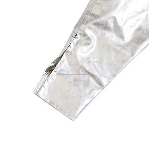 Vêtements de pompier Service OEM SMPFR003 Combinaison ignifuge d'isolation thermique en aluminium - Product Image 2