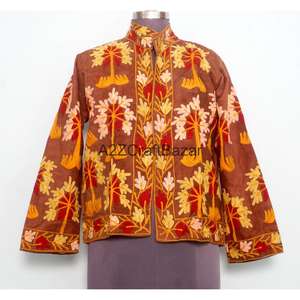 Veste matelassée à col mandarin avec broderie florale, boutons, doublure rayée en coton, faite à la main, pour l'hiver et l'automne, séchage rapide - Product Image 1