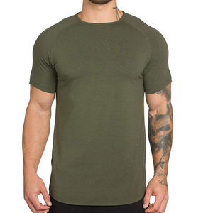 T-shirt homme premium, coupe musclée, manches raglan, polyester recyclé, fabricants de t-shirts personnalisés pour hommes et femmes, streetwear - Product Image 1