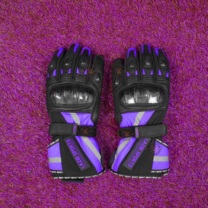 Gants de moto personnalisables en cuir et textile, imperméables, design long, respirants, coupe-vent, pour toutes les saisons. - Product Image 1