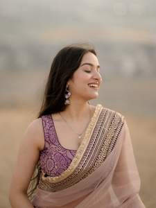 Sari de red de diseño exclusivo con elegante blusa étnica, moderno bordado de última tendencia, ropa india modesta para fiestas, para mujer. - Product Image 4