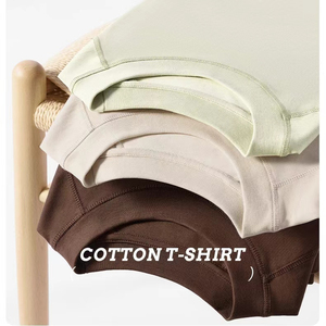 Camiseta de Hombre con Cuello Redondo y Manga Raglán, Corte Regular, Color Sólido, Tejido de Punto, Estilo Casual, Largo Regular, 100% Algodón, Secado Rápido, Transpirable - Product Image 3