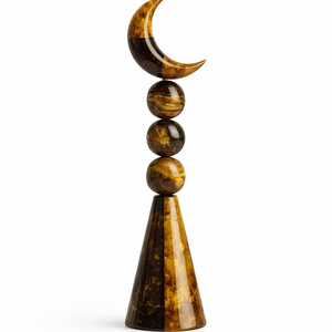 Escultura de Luna Creciente de Resina Marrón, Decoración de Mesa con Acabado de Mármol Brillante para Oficina y Hogar, Elegante Figura de Luna - Product Image 1