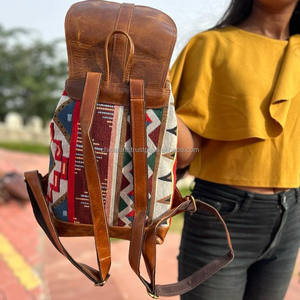 กระเป๋าเป้สะพายหลังหนังแจ็คการ์ดทำมือกระเป๋าหนังแท้ใช้ได้หลากหลายทุกเพศกระเป๋าดีไซน์วินเทจใหม่สินค้าจำนวนมาก - Product Image 5