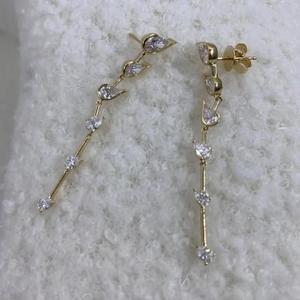ต่างหูเพชรทรงหยดน้ำทองคำขาว 14K ขายส่งสำหรับผู้หญิง รับผลิตแบบ OEM ODM เครื่องประดับสั่งทำพิเศษ ต่างหูห้อยหรูหราสำหรับผู้หญิง - Product Image 4