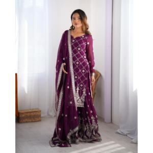 Conjunto de Fiesta Hecho a Mano con Hermosa Silueta Recta de Organza, Top y Pantalón con Cintura Natural, Incluye Dupatta - Product Image 6