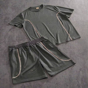 Traje de Playa para Hombre de Jacquard Enterprises, Camiseta de Manga Corta con Pantalones Cortos de Corte Holgado, Ropa Cómoda para el Verano - Product Image 3