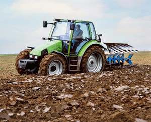 รถแทรกเตอร์มือสอง Deutz Fahr รุ่น CD1804E พร้อมห้องโดยสารและเครื่องปรับอากาศ  เครื่องยนต์เชื่อถือได้ เหมาะสำหรับงานเกษตร ประสิทธิภาพสูง - Product Image 2
