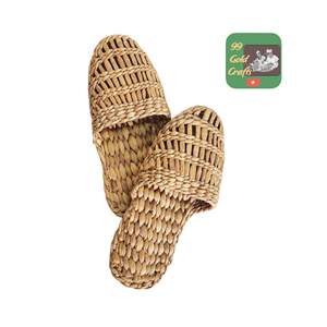 Custom Brown Water Hyacinth Slippers Anti-Slip Waterproof Fashion Trend Lightweight Spring Environment Friendly Handmade Natural - Product Image 3