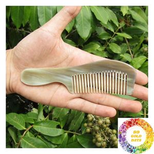 Peigne à cheveux en corne de buffle naturelle, peigne en corne fait main avec une texture unique, matériau traditionnel pour l'entretien des cheveux et la vente en gros - Product Image 4
