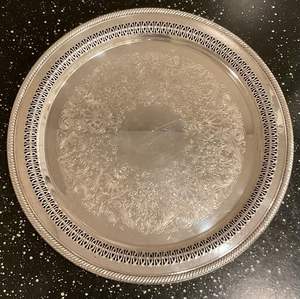 Plateau en laiton finition argentée pour service de table de luxe, plateau de service en laiton aspect argenté pour usage hôtelier, plateau en laiton épais - Product Image 1