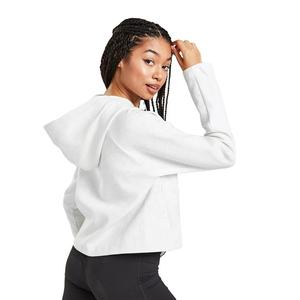 เสื้อกันหนาวมีฮู้ดของผู้หญิงทรงสั้นเข้ารูปผ้าฝ้ายพิมพ์โลโก้แบบกำหนดเอง - Product Image 4