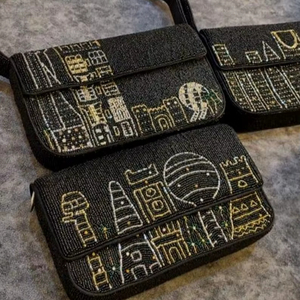 Bolso de Lujo con Cuentas, Hecho a Mano con Cuentas de Semillas, para Mujer, al Por Mayor desde India - Product Image 1