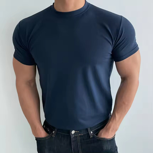 Camiseta de Hombre Negra de 180 g/m² de Algodón y Elastano, Diseño Sólido, Corte Ajustado para Fisicoculturismo, Cuello Redondo, Tejido de Punto - Product Image 5