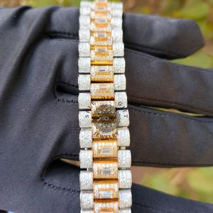 Splendide montre de luxe pour homme avec cadran en cristal saphir, mouvement à quartz ETA, boîtier de 28 mm, bracelet en moissanite argentée, bijou cadeau - Product Image 5