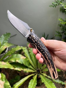 Cuchillo Plegable SHARP POINT TRADES con Hoja de Acero Inoxidable de 0.5mm de Grosor, Mango de Madera y Apertura con Perilla, 6.7 pulgadas - Product Image 4