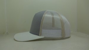 Casquette de camionneur en gros avec logo ajustable, 5 panneaux, dos en maille bicolore, pour le cyclisme, la pêche, les voyages, fabriquée en usine au Vietnam - Product Image 3