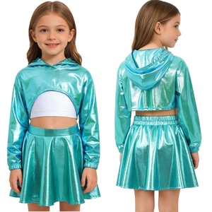 ชุดเต้นฮิปฮอปแจ๊สสำหรับเด็กผู้หญิงอายุ 6-16 ปี เสื้อฮู้ดดี้เมทัลลิกพร้อมเสื้อกั๊กและกระโปรง สำหรับการเรียน การแสดง และการฝึกซ้อมเต้น - Product Image 4