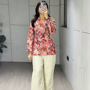 Conjunto de Kurti Corto de Algodón Cambray Estampado de Moda con Pantalones Palazzo – Ropa Casual Chic - Product Image 1