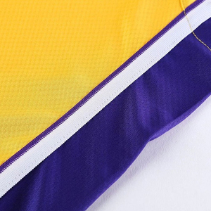 Uniforme de basket-ball personnalisé avec logo, 100% polyester, respirant, pour l'entraînement sportif, ensemble d'uniformes de basket-ball - Product Image 4